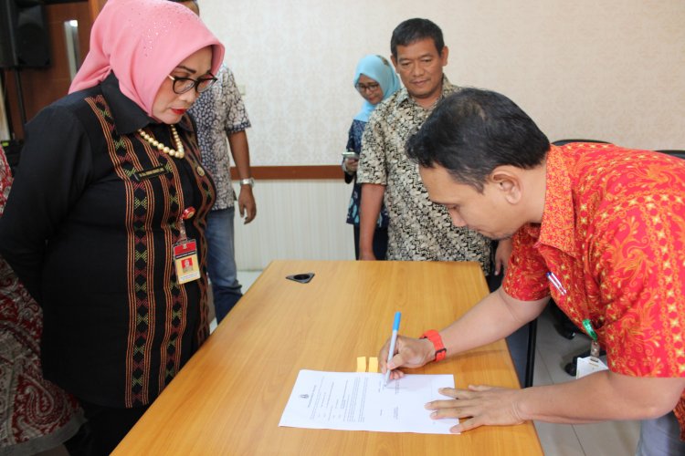 Penandatanganan Perjanjian Kinerja Tahun 2020 di Lingkungan DPMD Provinsi Banten